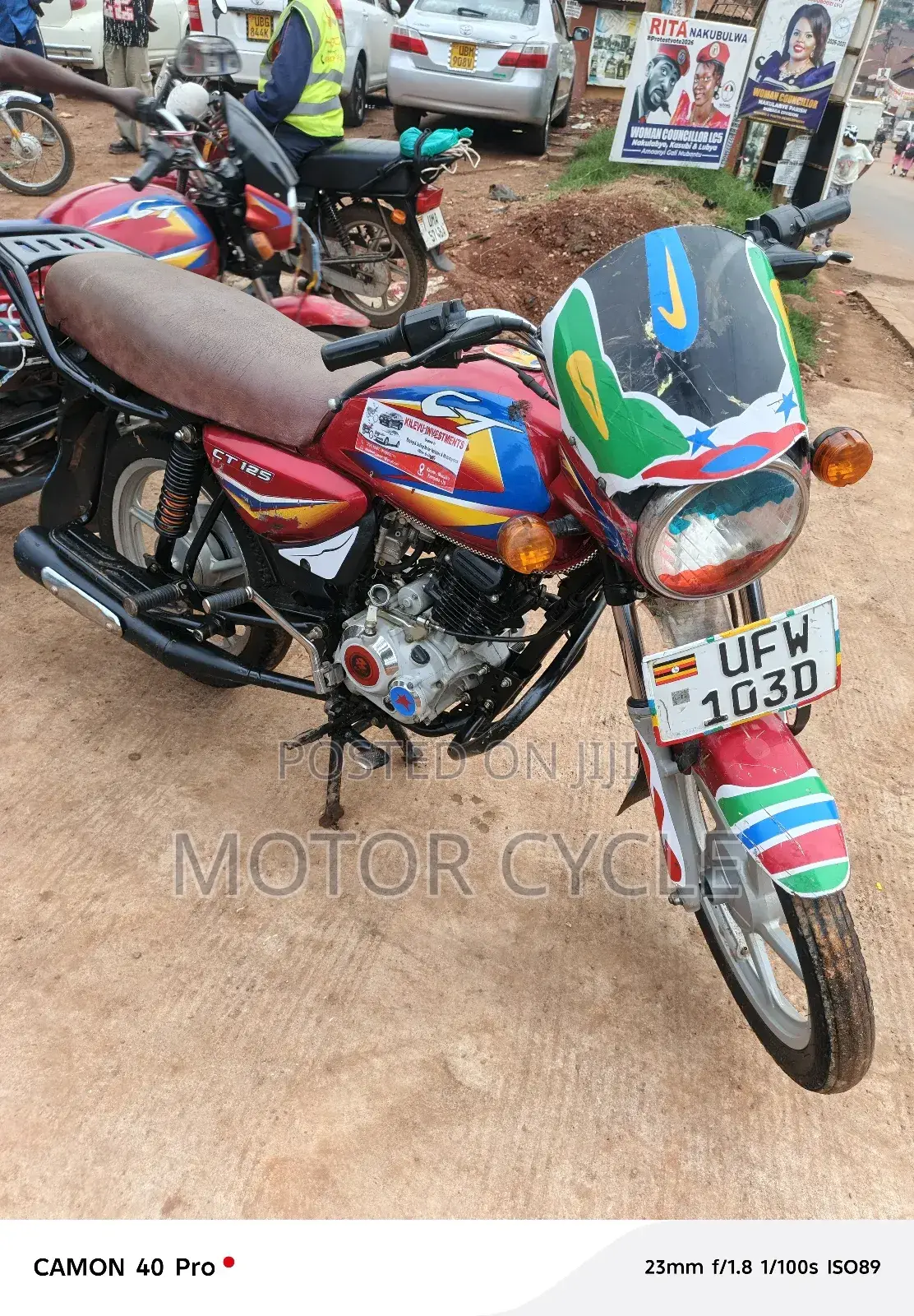 Bajaj Boxer 125 2023 Red