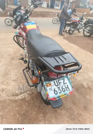 TVS HLX 125 2023 Red