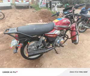 TVS HLX 125 2023 Red