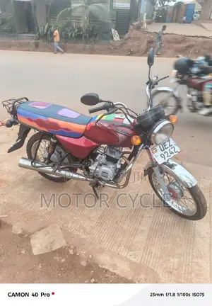 Bajaj Boxer 125 2020 Red