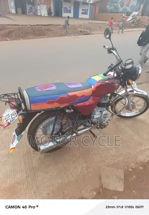 Bajaj Boxer 125 2020 Red