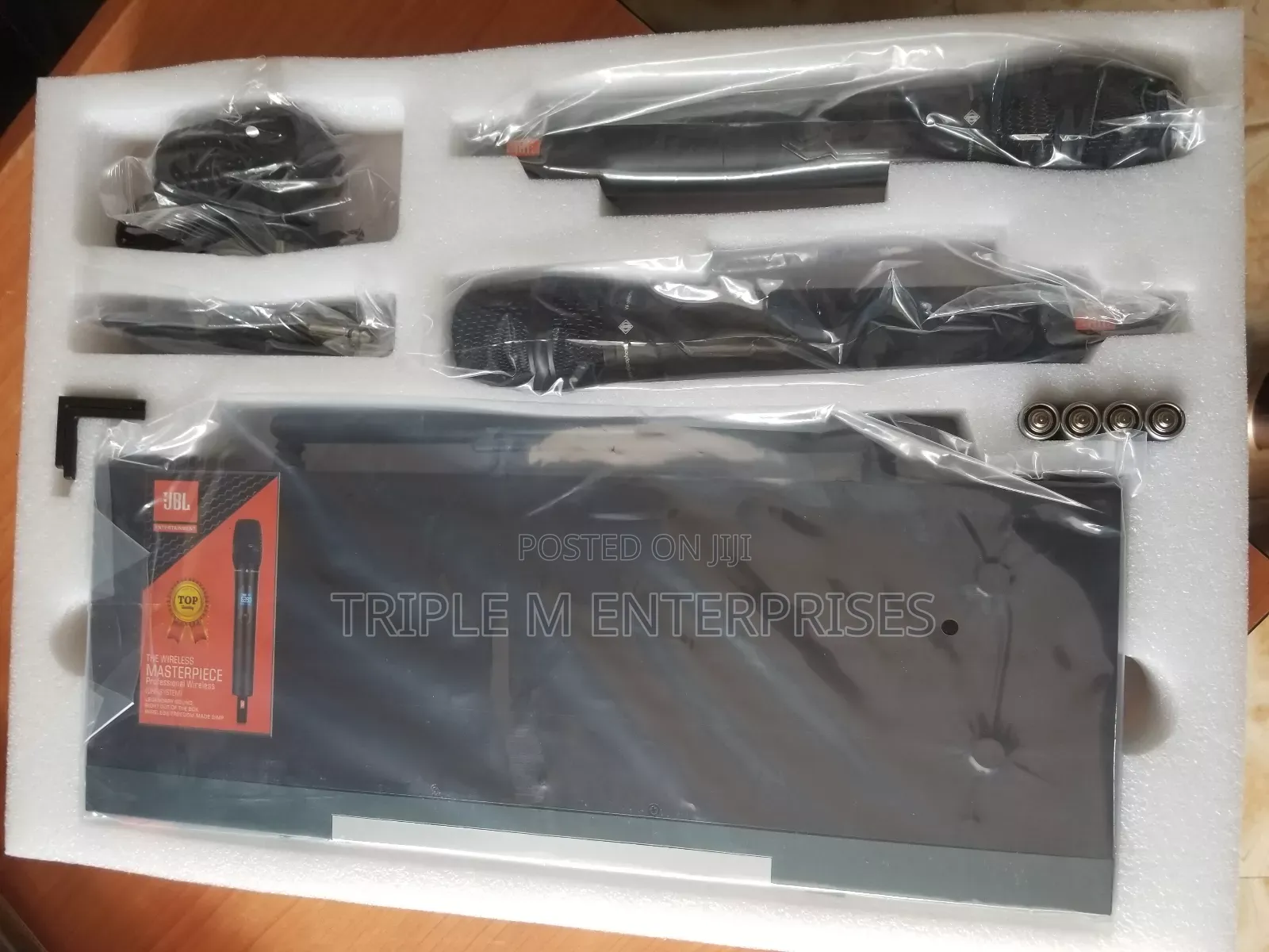 Professional Wireless Microphone JBL