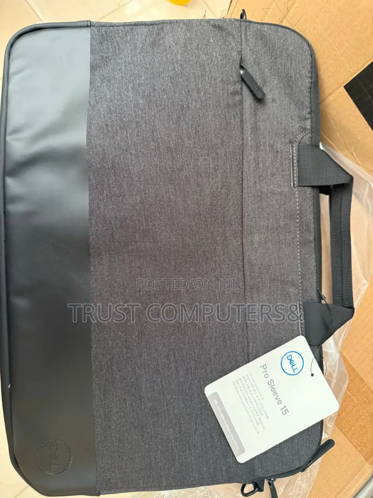 Dell Pro Sleeve 15, a Protective Case for a Laptop