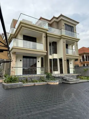 5bdrm Duplex in Rubaga, Central Division for sale