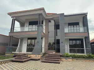 5bdrm Duplex in Rubaga, Central Division for rent