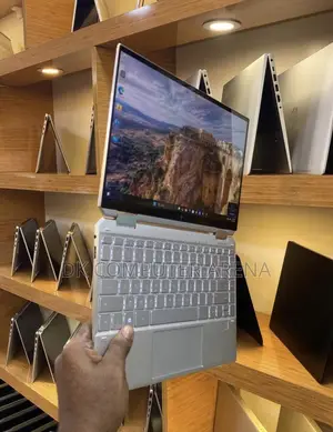 Laptop HP Spectra 13 16GB Intel Core I5 SSHD (Hybrid) 512GB