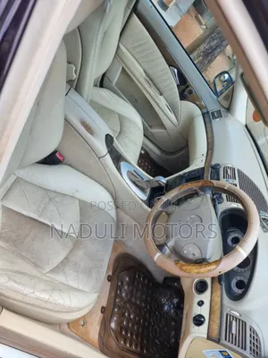 Mercedes-Benz E320 2006