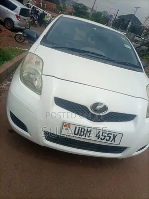 Toyota Vitz 1.0 FWD 3dr 2007 Silver