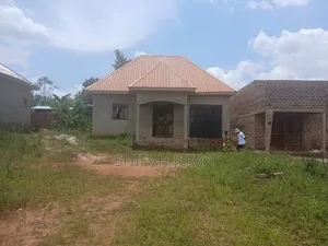 3bdrm Bungalow in Kavule, Gombe for sale