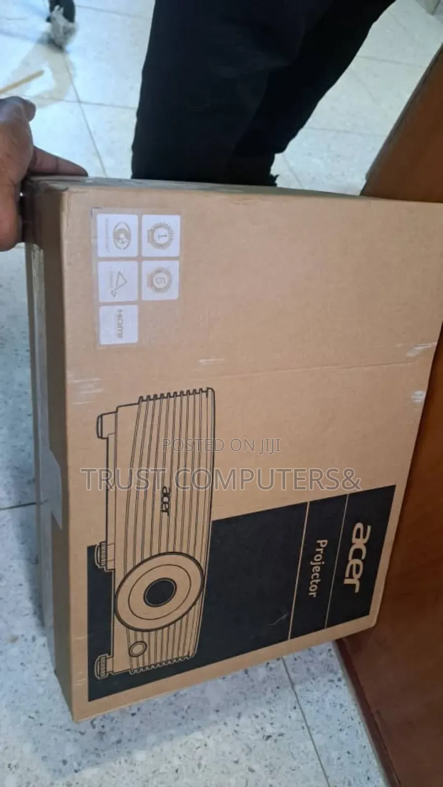 Acer X1123hp DLP Projector.