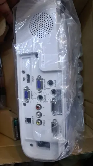 Epson Eb-E20 Multimedia Projector.
