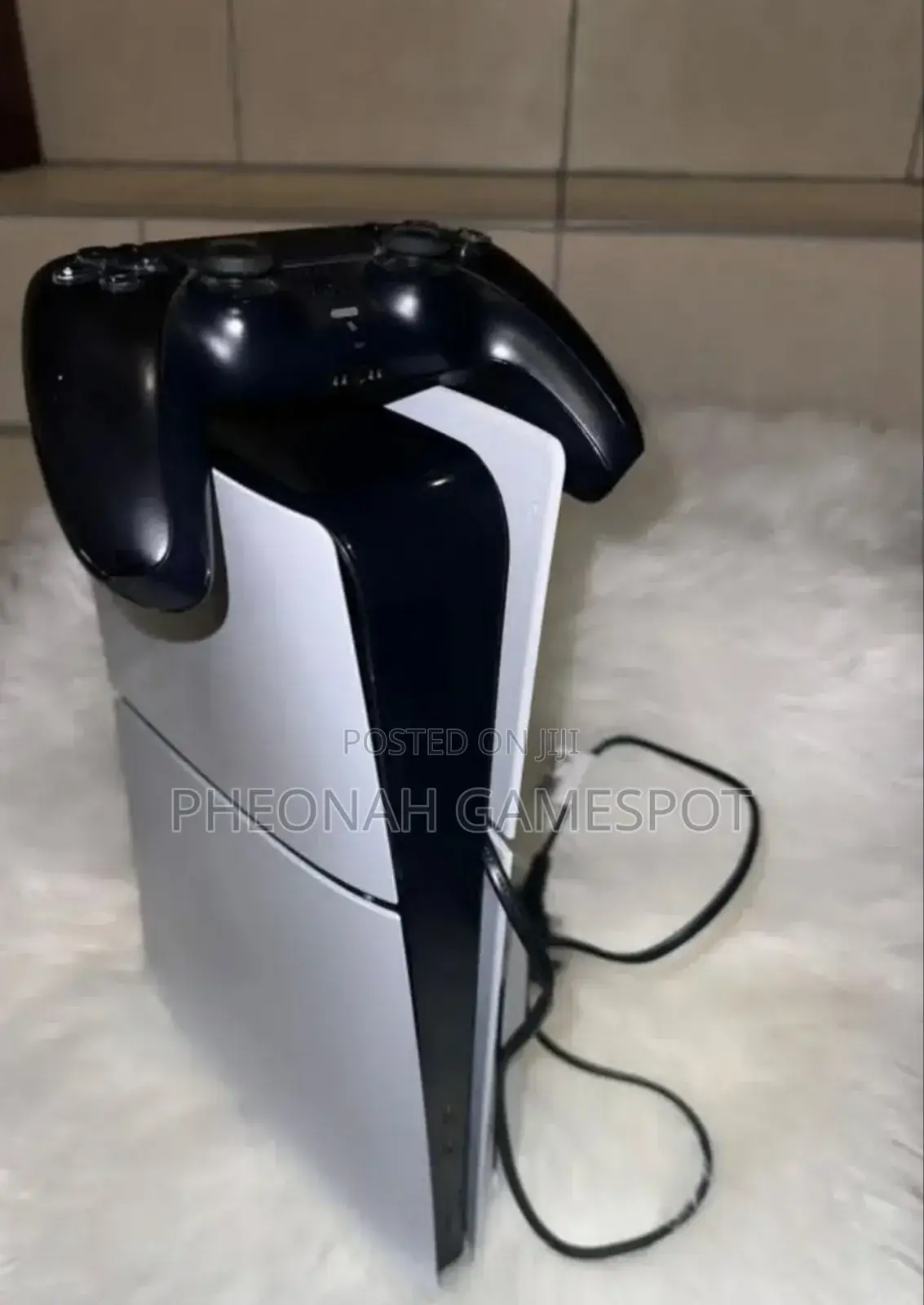 Light Used Ps5 Slim Digital! Just 1 Week Old! (Like New).