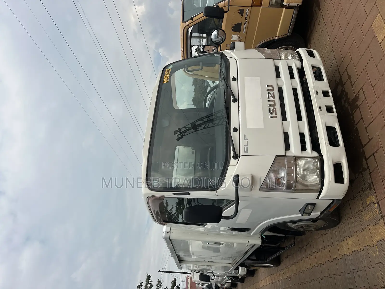 Isuzu Elf Refrigerator 2010 Model