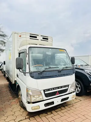 Mitsubishi Canter 2006 Model.