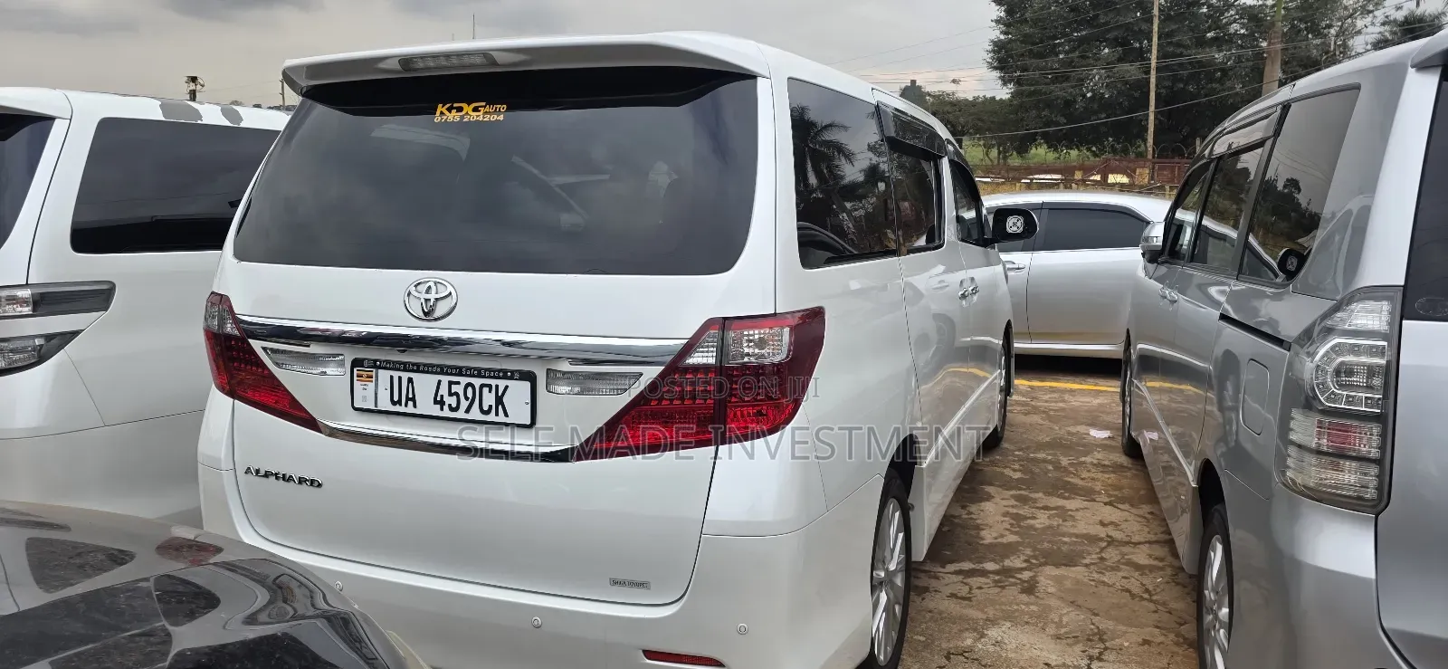 Toyota Alphard 2012 White