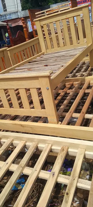3*6 Canopy Bed