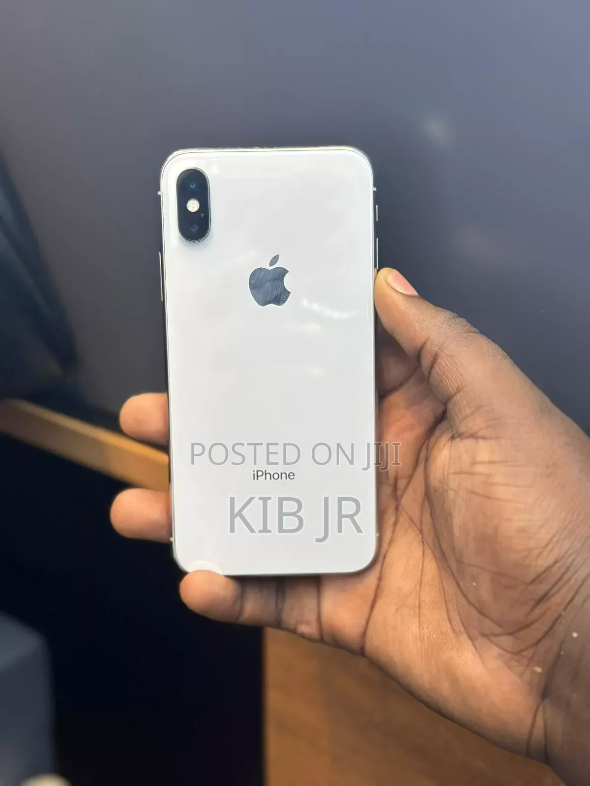 Apple iPhone X 64 GB White