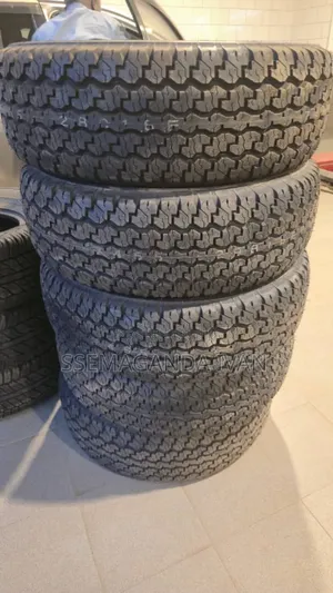 275/70r16 Dunlop Grandrek Tg28 for Landcruisers
