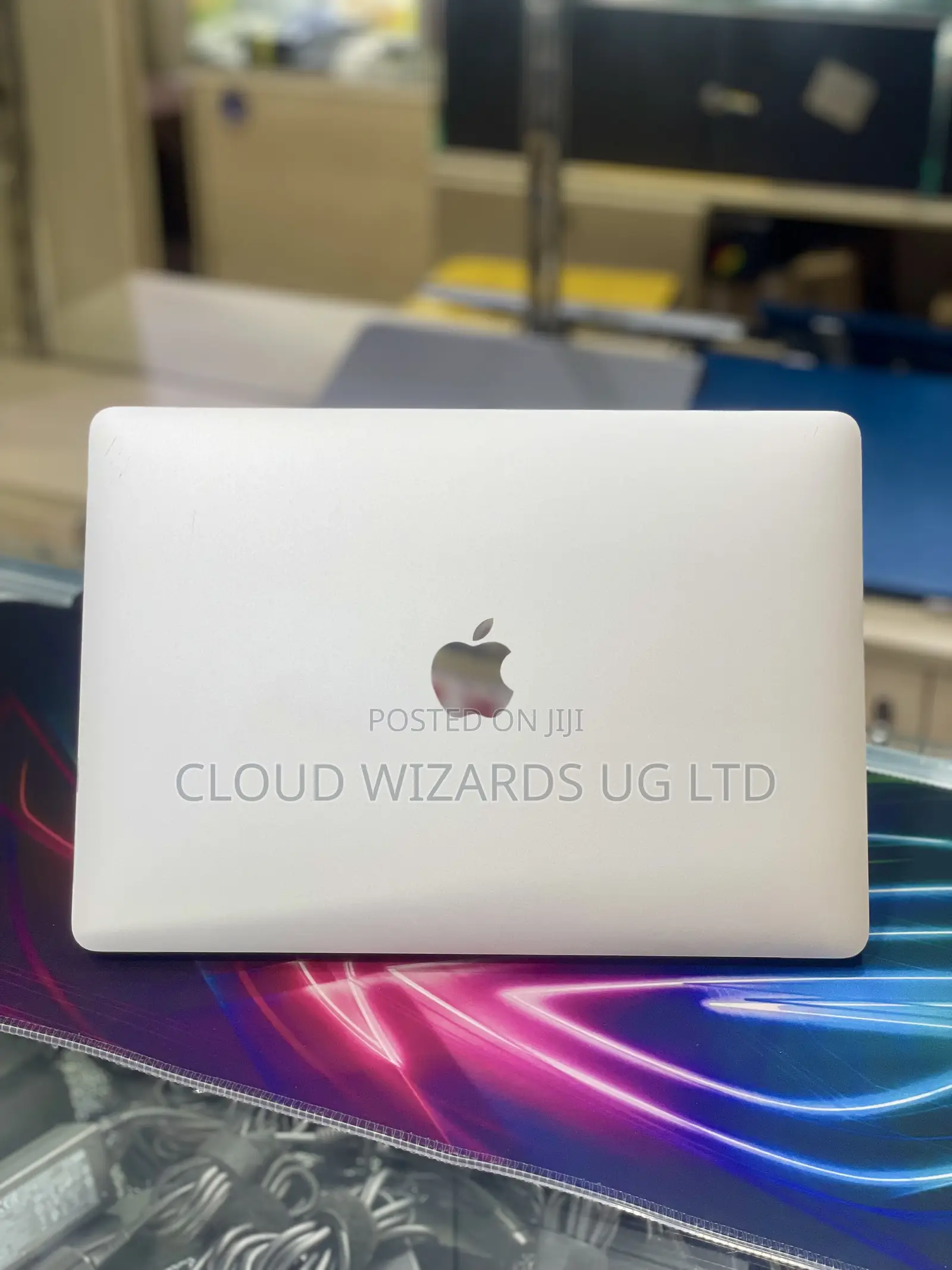 Laptop Apple MacBook Pro 2017 16GB Intel Core I5 SSHD (Hybrid) 256GB