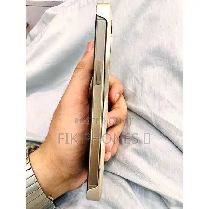 X-Shaped Metal Bumper Case