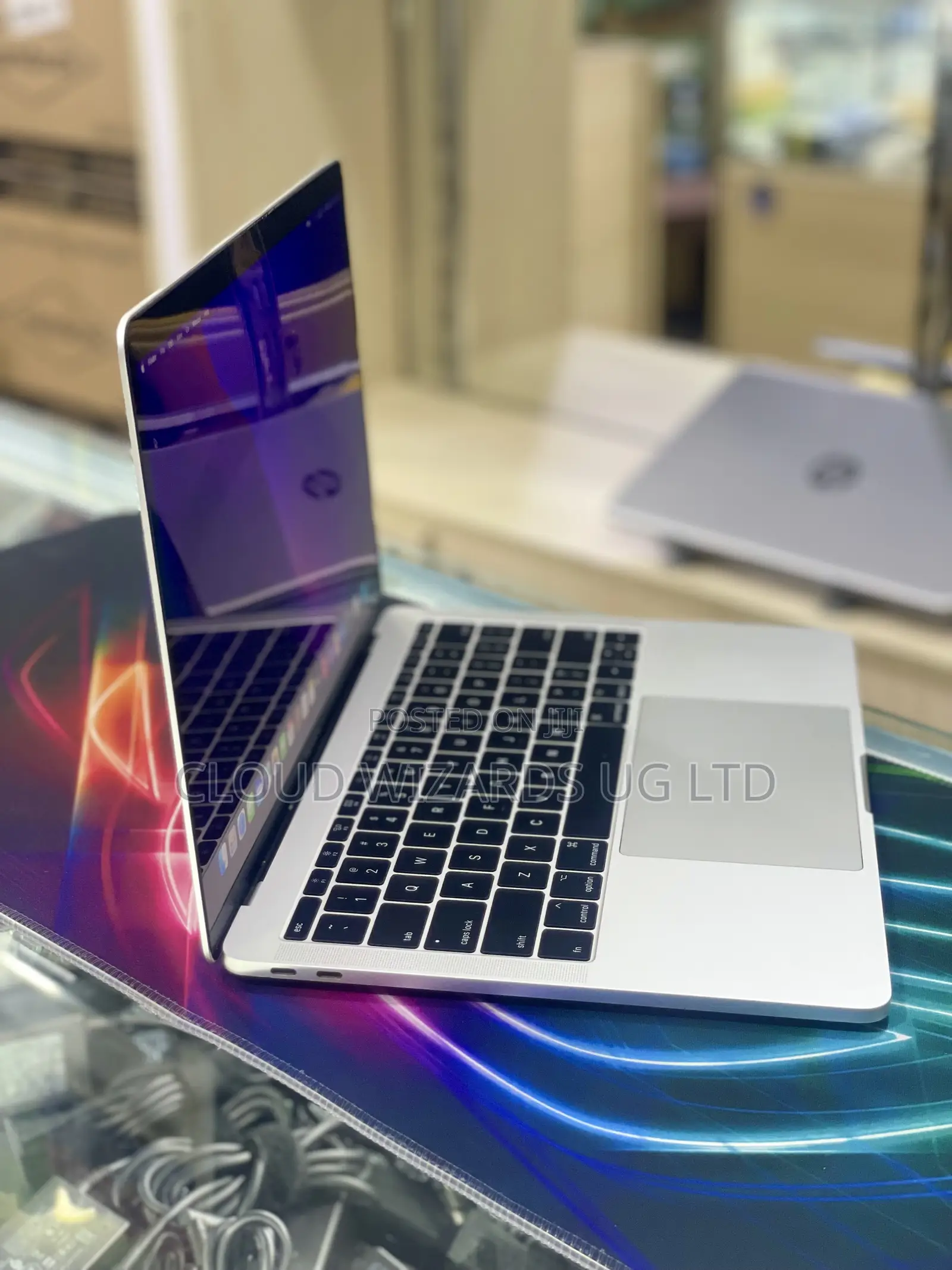 Laptop Apple MacBook Pro 2017 8GB Intel Core I5 SSHD (Hybrid) 256GB
