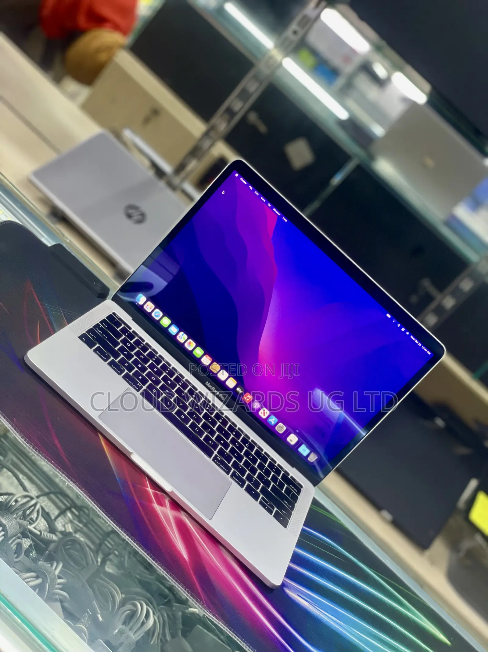 Laptop Apple MacBook Pro 2017 16GB Intel Core I5 SSHD (Hybrid) 256GB