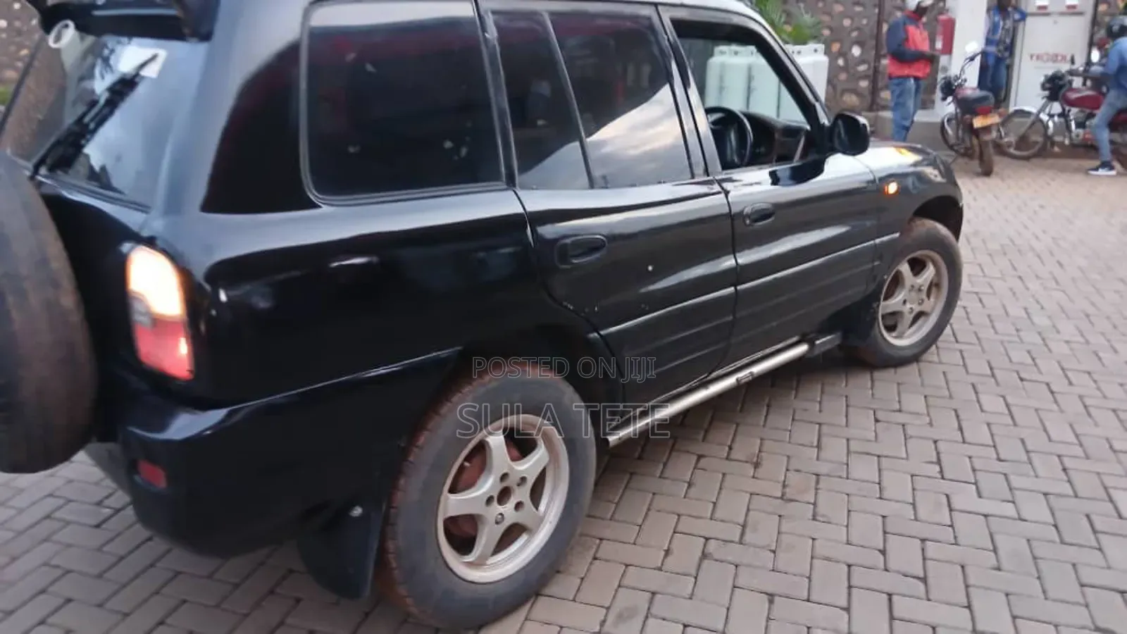 Toyota RAV4 Base FWD 1999 Black