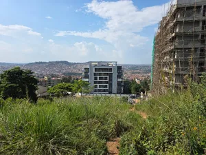 35decimals on in Mutungo Hill