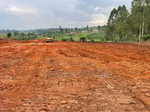 Mattuga Kiryagonja 50x100 Plots for Sale.