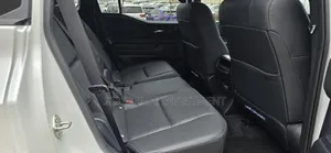Toyota Land Cruiser Prado 2025 White