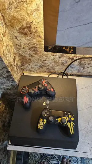 ​Guaranteed Fun! Ps4 Pro, 20games, 2 Pads, Full Set, All Accessories,