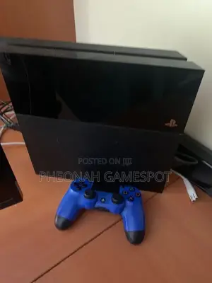 ​Full Set Ps4 Slim, 10 Games, 2 Pads, Power, Hdmi, Charge Cable,