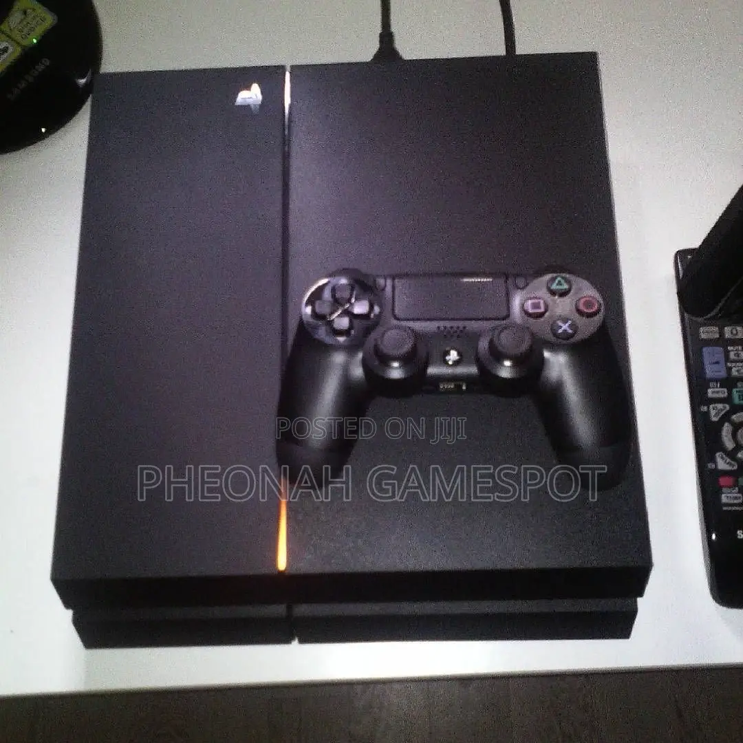 ​Ready to Play! Ps4 Standard Console, 10 Games, 2 Controllers, Cables