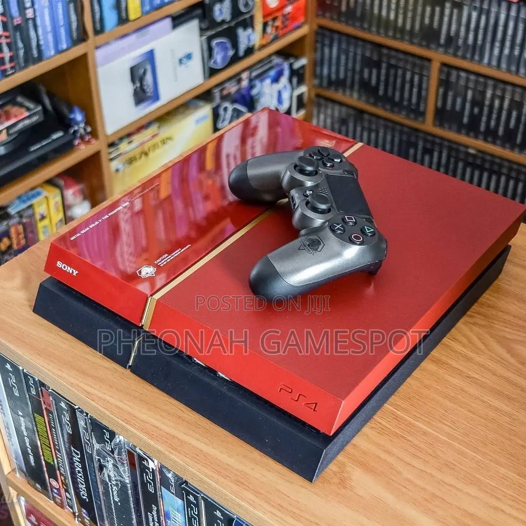 ​Complete! Ps4 Standard, 10 Games, 2 Controllers + Warranty.