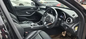 Mercedes-Benz C200 2017 Black