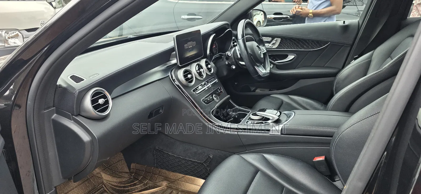 Mercedes-Benz C200 2017 Black