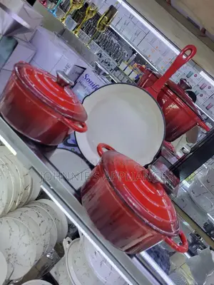 Cast Iron Enamelled Cookware Set – Red