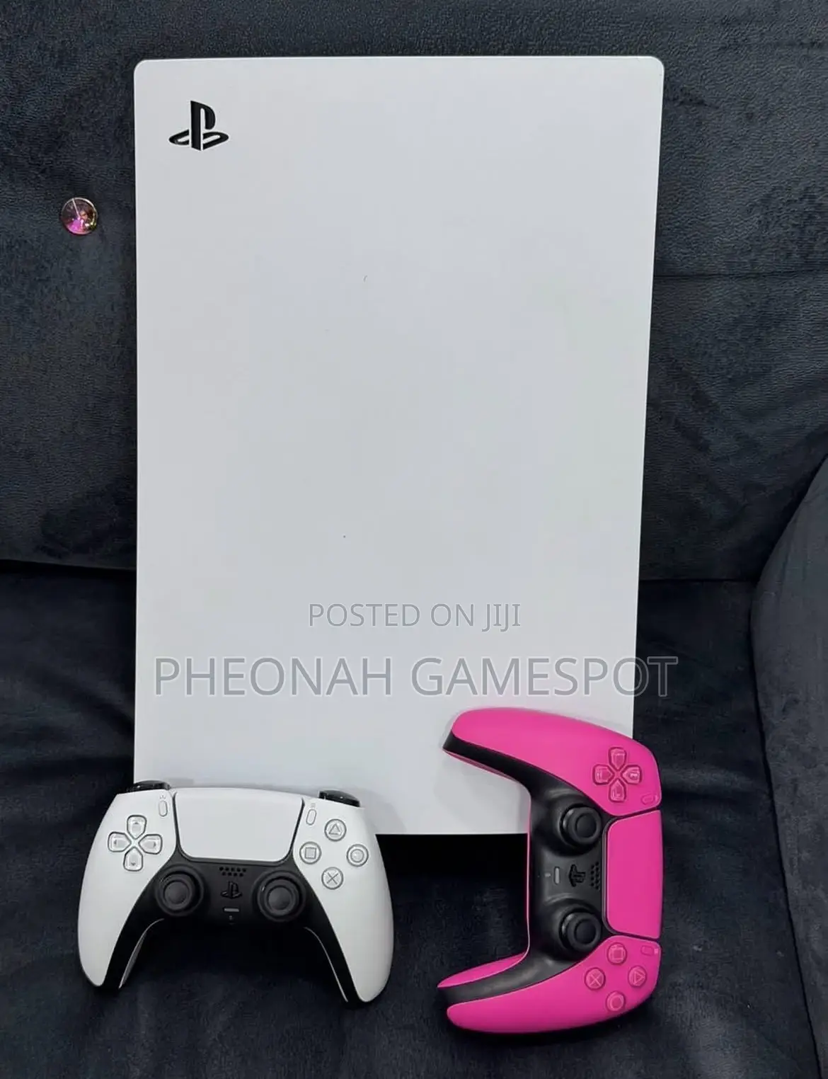 ​Ready to Play Ps5 Standard ! 5 Games, 2 Controllers,