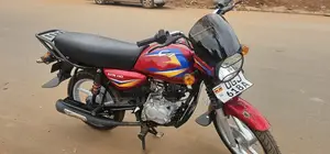 Bajaj CT 125X 2025 Red