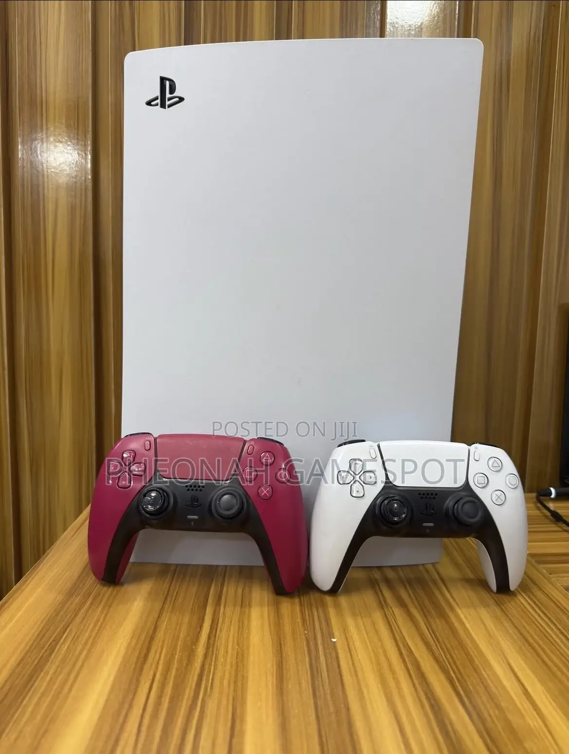 Complet Kit Ps5 Standard With 2 Controllers and 5 Games