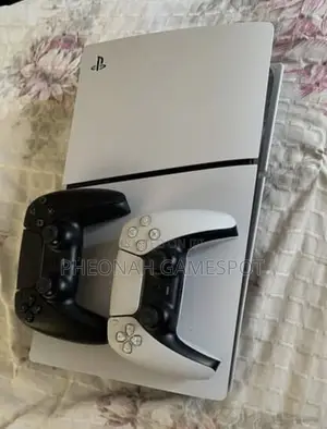 Deal Comes Ps5 Slim 1tb and 2 Original Controllers + 5 Games Including