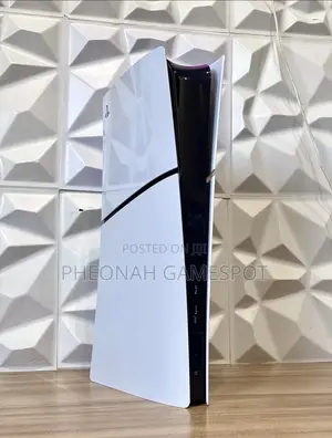 Quick Deal ! Ps5 Slim Version in Good Condition With Controllers