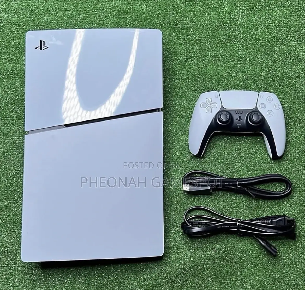 Full Kit Ps5 Slim Version With Fc26 Inside and 2 Controllers