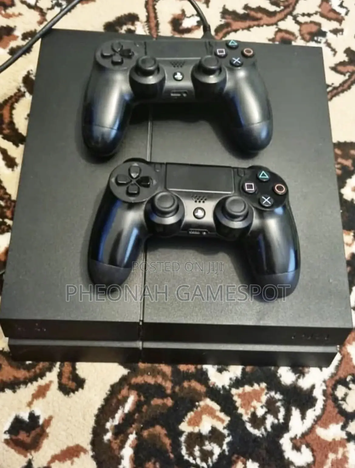 Full Kit Ps4 Standard 18 Games and 2 Controllers