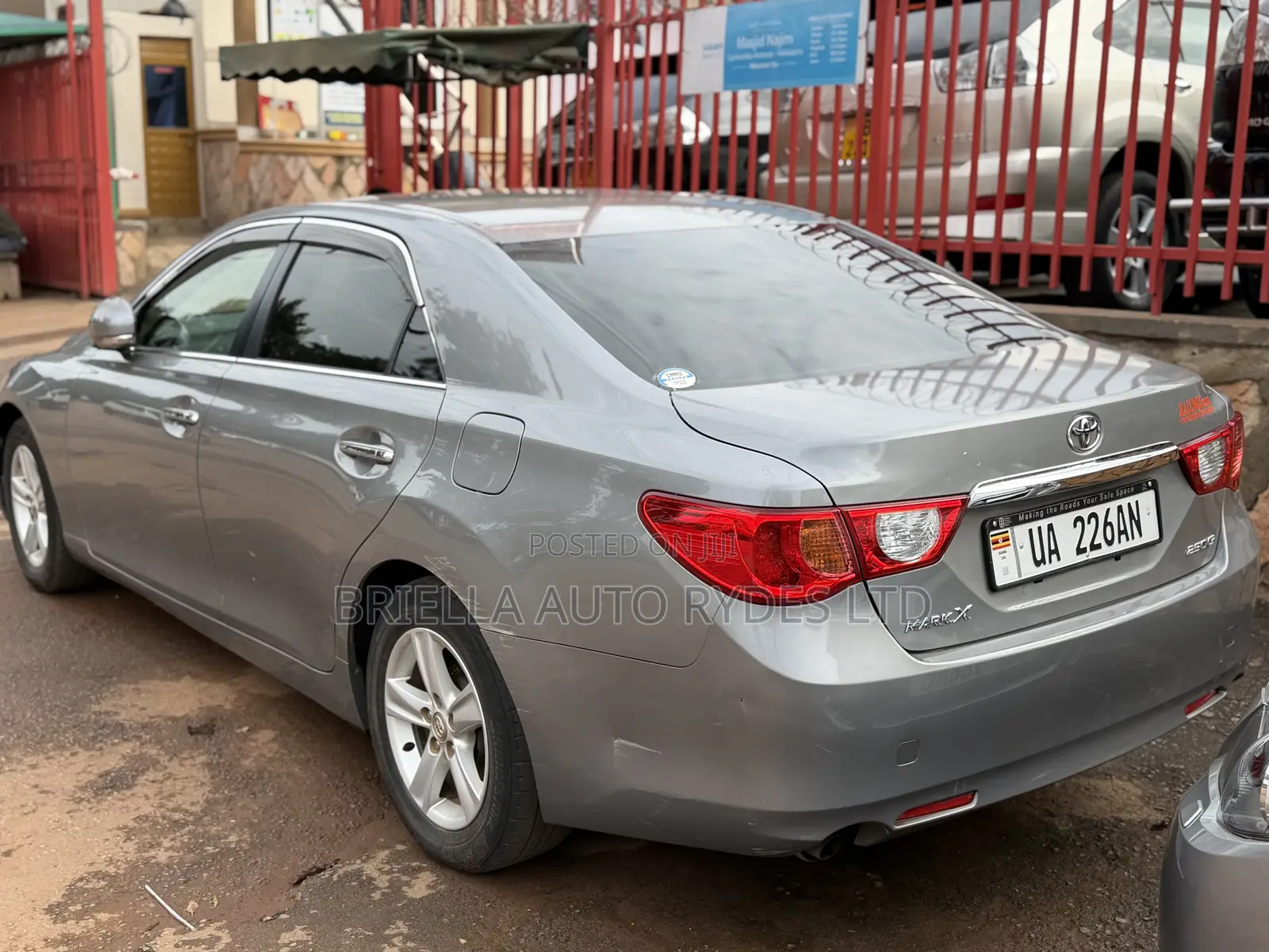 Toyota Mark X 2011 Gray