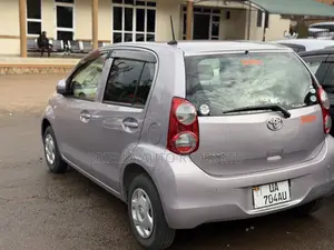 Toyota Passo 2013 Silver