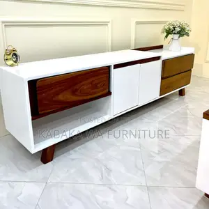 Center Table and Tv Stand in Kampala Good Prices/ Available Tv Stand 
