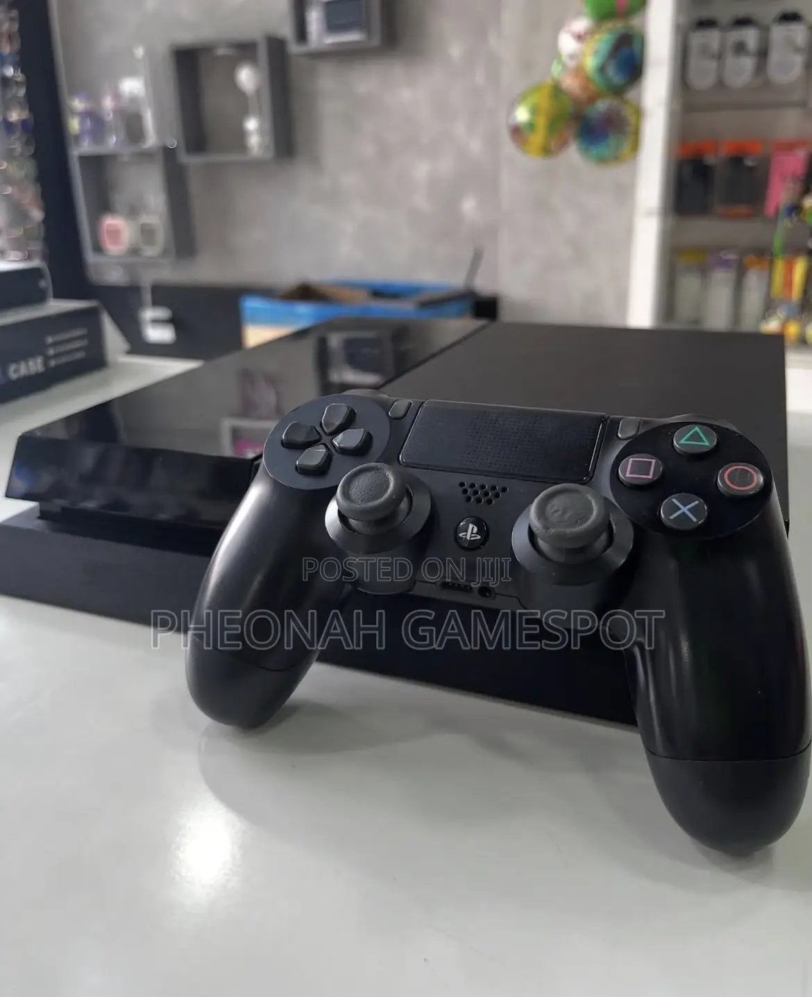 Get a Full Kit Ps4 Now ! With 2 Controllers and 15games of Your Choice