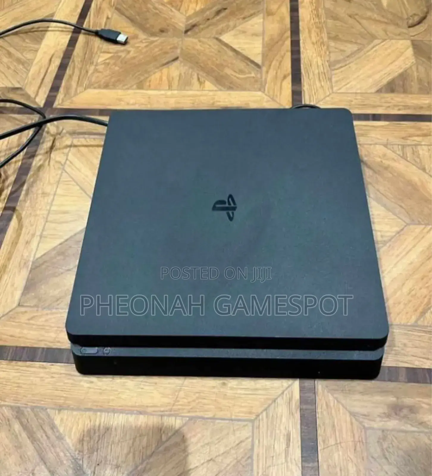 Don't Miss Ps4 Slim Chipped 18 Games 2 New Controllers as Good as New