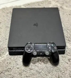 Ps4 Slim Chipped 18+ Games 2 New Pads Excellent Condition Low Mileage